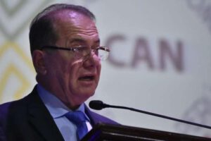 Incremento salarial solicitado por la CEPB