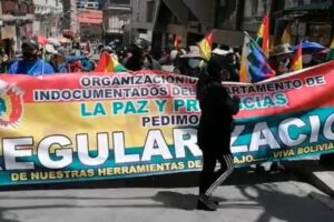 Nacionalización de vehículos indocumentados en La Paz