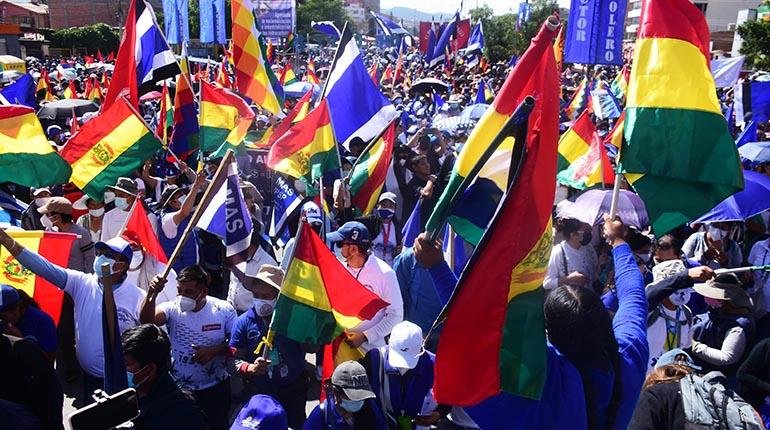 Unidad del MAS en la revolución democrática y cultural