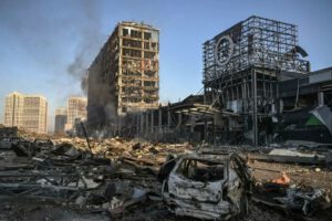 Bombardeo en Kiev en el centro comercial Retroville