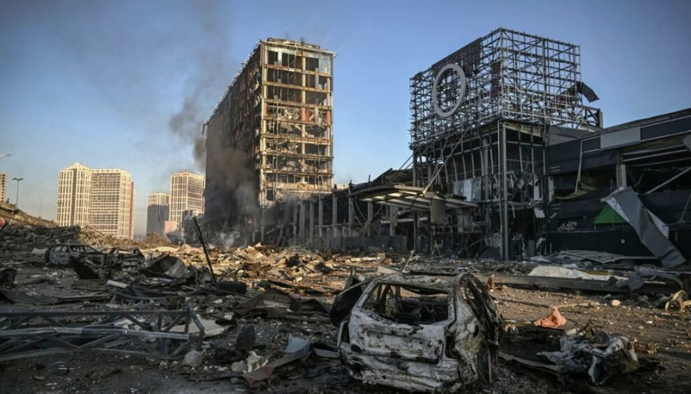Bombardeo en Kiev en el centro comercial Retroville