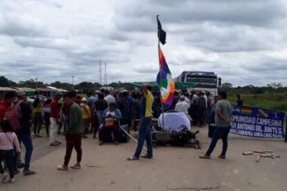 Bloqueo en la ruta a Beni por avasallamiento de un predio de Ostreicher