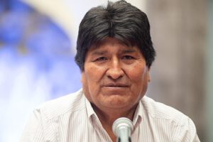 Inhabilitación de Evo Morales y denuncia a responsables