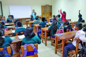 Contagios de Covid-19 en Educación tras inicio de clases presenciales