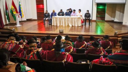 Gobierno y Provincia Ingavi dialogan sobre la carretera Doble vía
