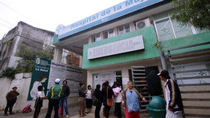Falta de espacio para neonatos en terapia intensiva de Maternidad