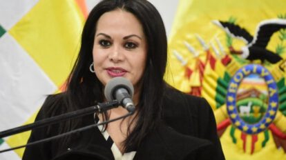 Roxana Lizárraga denuncia violación a sus derechos