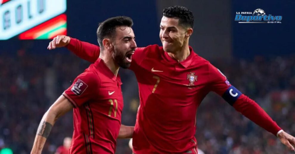 Cristiano Ronaldo y Bruno Fernandes celebran la primera conquista en el Mundial de Catar 2022