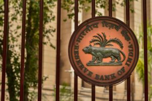 Rusia e India proponen nuevo sistema de pagos para fortalecer su moneda nacional