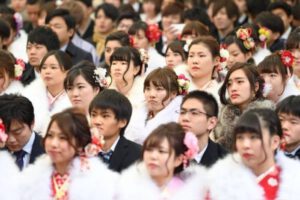 reducción de la mayoría de edad en Japón