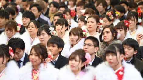 reducción de la mayoría de edad en Japón