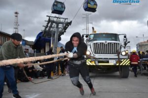 Campeones del Hombre y la Mujer Más Fuerte de Bolivia en El Alto
