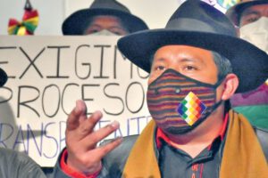 Gobernador Santos Quispe responsabilizado por bloqueos en la doble vía Río Seco-Desaguadero