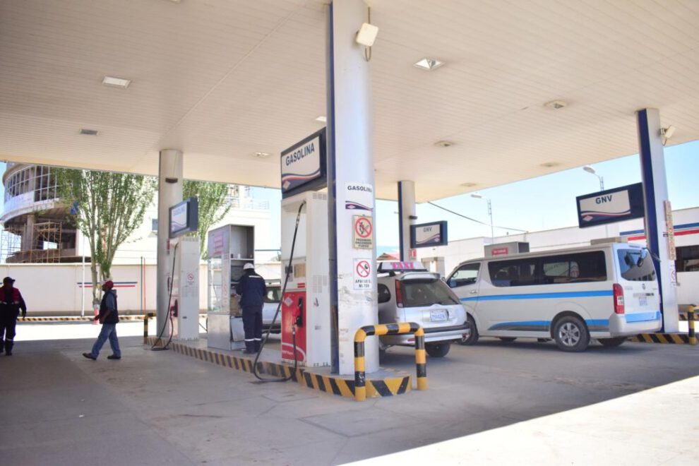 Gasolina con aditivo vegetal en Oruro