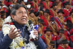 David Choquehuanca critica a profesionales no indígenas en discurso