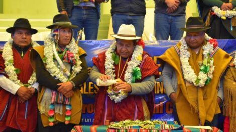 Desagravio a profesionales de Bolivia por David Choquehuanca en la Primera Cumbre de Profesionales