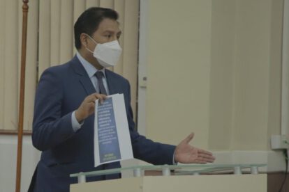 Covid-19 en Bolivia reporta menos de mil casos semanales
