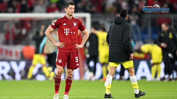 Lewandowski molesto por la eliminación de la Champions League
