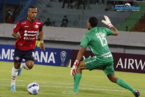 Wilstermann derrota Ayacucho en Copa Sudamericana