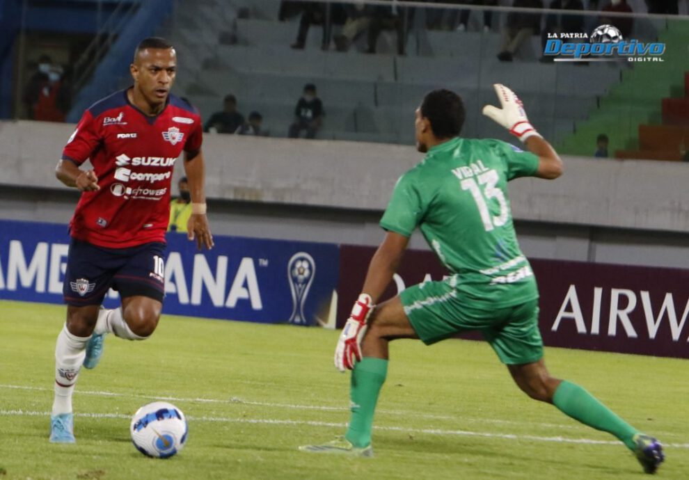 Wilstermann derrota Ayacucho en Copa Sudamericana