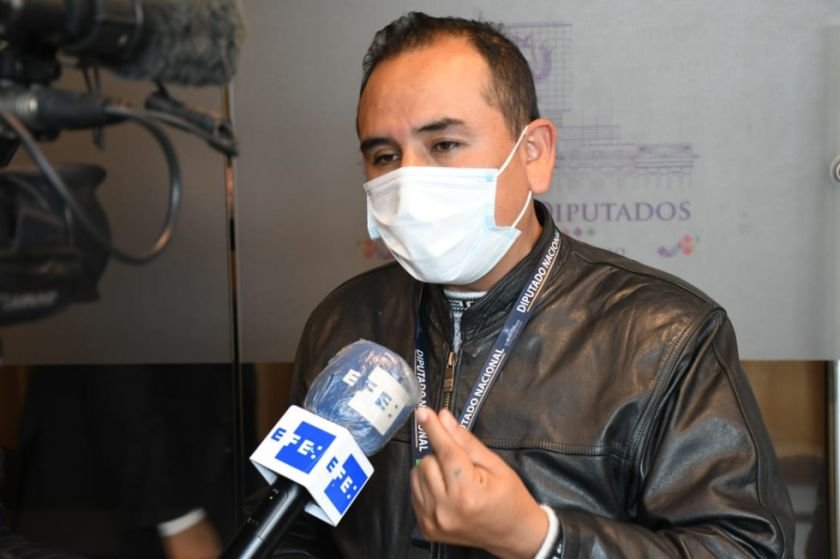Diputado Danny Daniel Rojas sugiere prueba del polígrafo a Del Castillo y Mamani