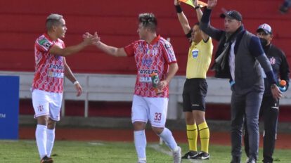 Independiente Petrolero y su entrenador Marcelo Robledo tras la goleada en Copa Libertadores