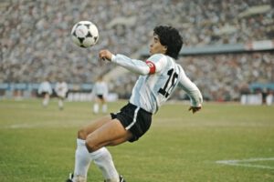 Muerte de Maradona a los 60 años por crisis cardiorrespiratoria