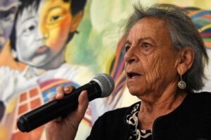 Amparo Carvajal, la activista y presidente de derechos humanos