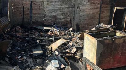 Incendio en Santa Cruz consume vivienda de familia