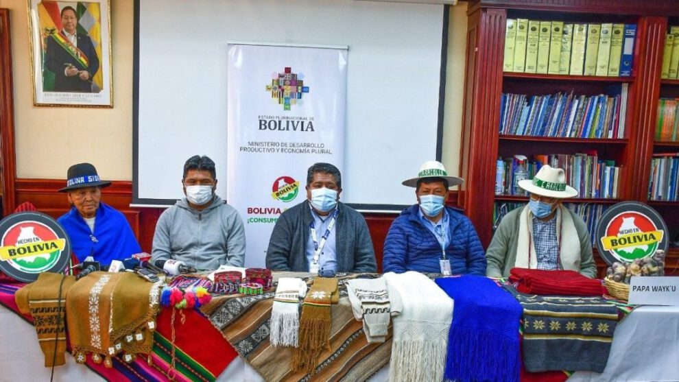 Feria multisectorial Hecho en Bolivia en Caracollo