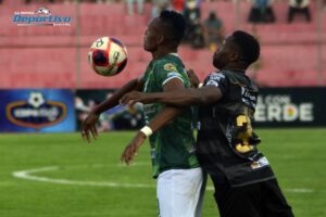 Independiente frente a Real Tomayapo en el torneo Apertura