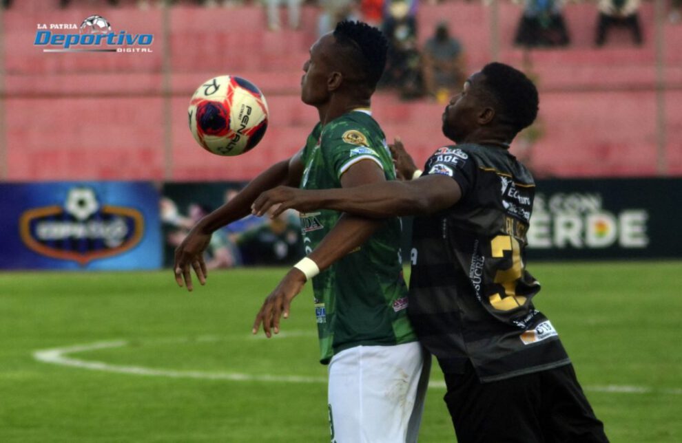 Independiente frente a Real Tomayapo en el torneo Apertura