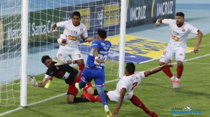 Bolívar golea de visita en el torneo Apertura