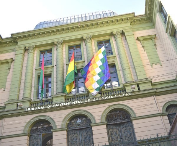 Frontis del Tribunal Departamental de Justicia de La Paz en el caso Golpe de Estado II