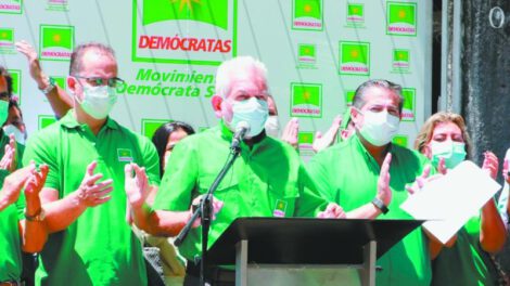 Rubén Costas y su exsecretario general Roly Aguilera