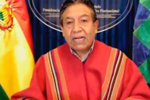 Aprehensión de Patricia Rojas que se hacía pasar por asesora del vicepresidente Choquehuanca