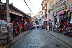 Decreto Supremo 4574 afecta al sector hotelero y agencias de viaje en Bolivia