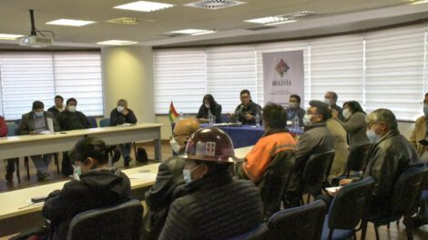 Incremento salarial confirmado por el Gobierno en negociaciones con la Central Obrera Boliviana