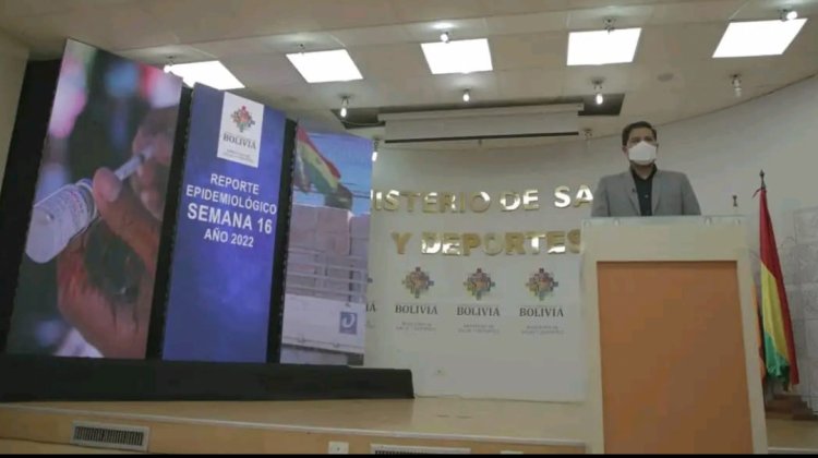 Conferencia de prensa del Ministerio de Salud sobre Covid-19 en Bolivia