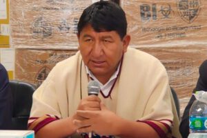 Gobernador de Potosí, Jhonny Mamani, informe ante comisión legislativa