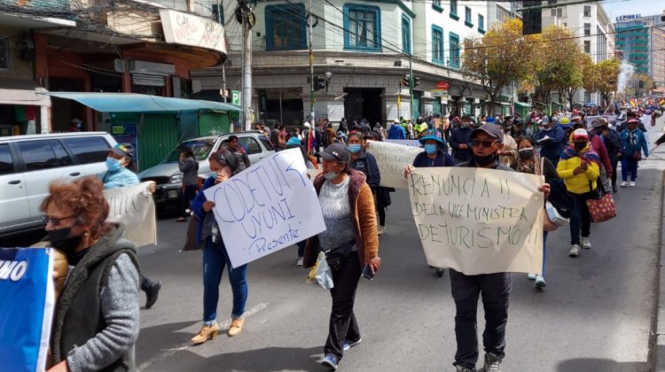 Flexibilización de restricciones a extranjeros en el sector turismo