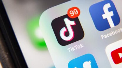 Adolescente mata a seis personas al grabar un video de Tik Tok