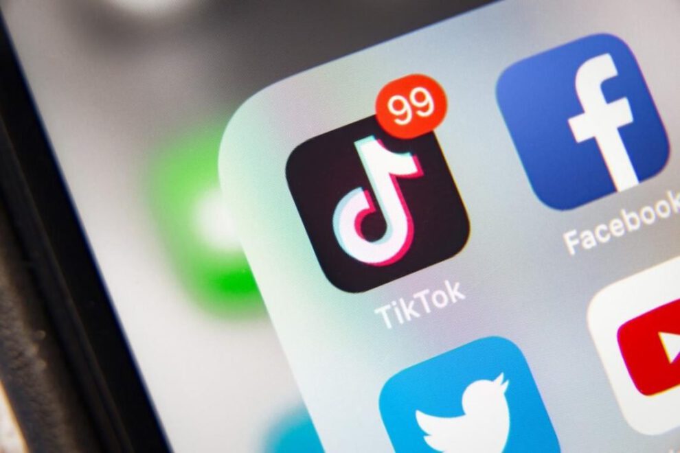 Adolescente mata a seis personas al grabar un video de Tik Tok