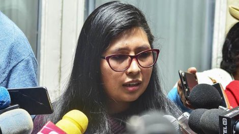 Deportación de extranjeros propuesta por Eva Copa