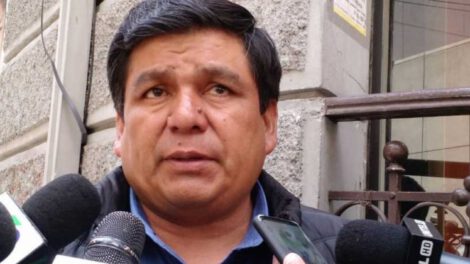Omar Aguilar renuncia Senado 2019