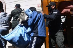traslado de reos al penal de Chonchocoro