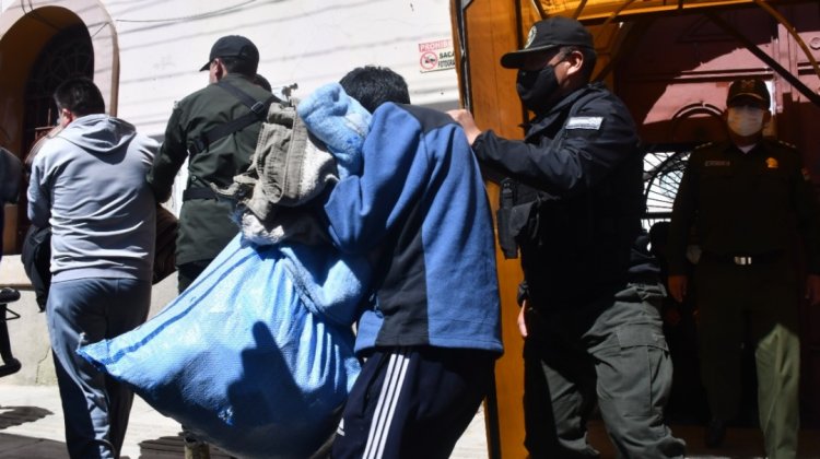 traslado de reos al penal de Chonchocoro