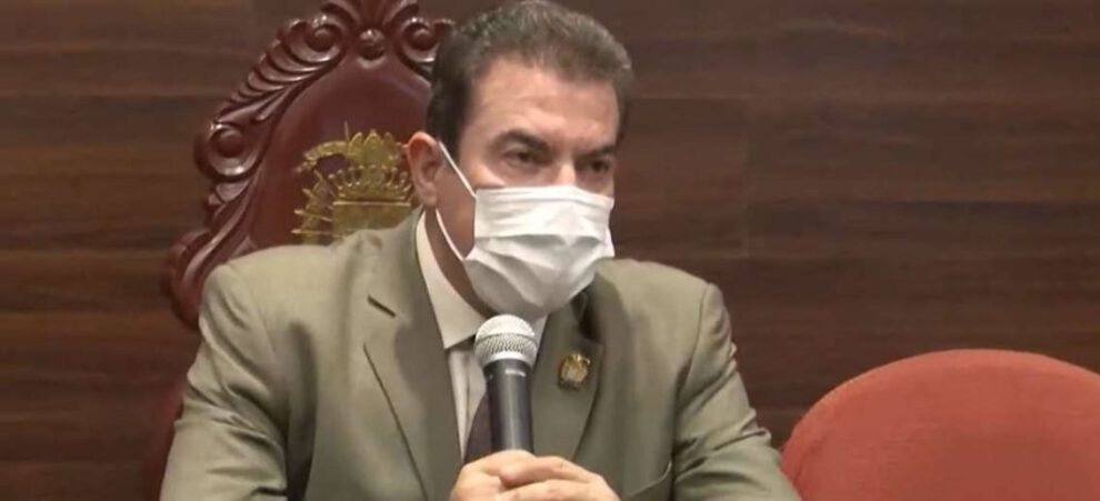 Incremento salarial en Cochabamba afectará obras según alcalde Reyes Villa
