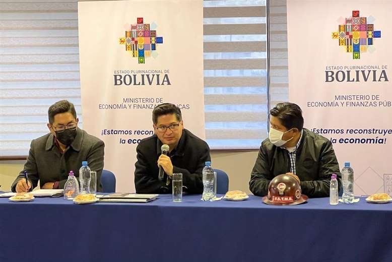 Incremento salarial en el sector salud y educación