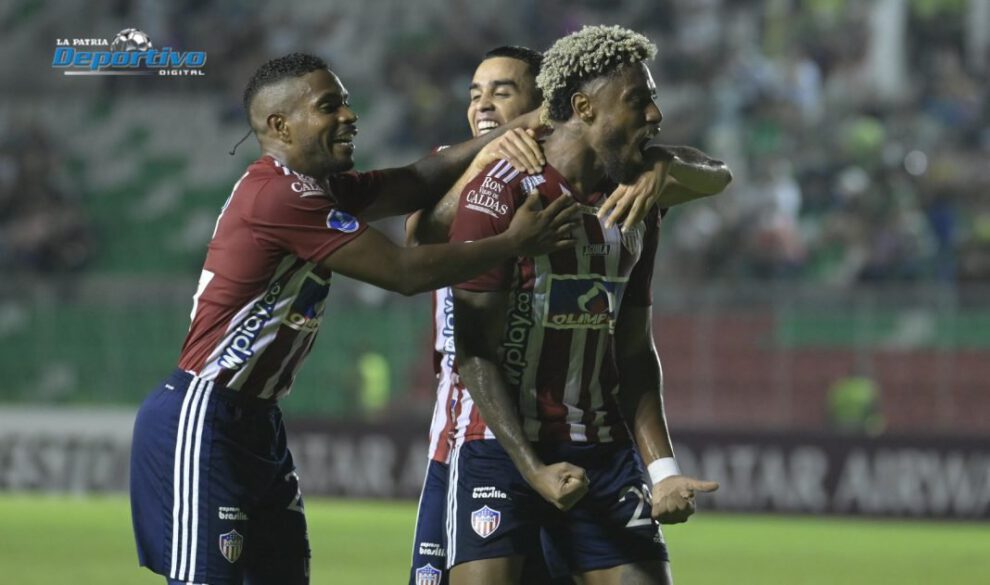 Oriente Petrolero se hunde en la Copa Sudamericana tras perder de local frente a Junior